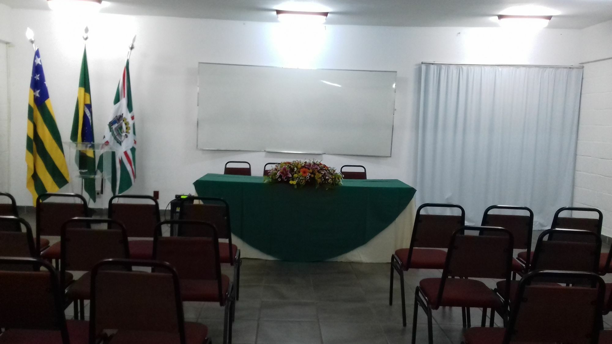 Отель Rede Andrade Goiania Centro Экстерьер фото
